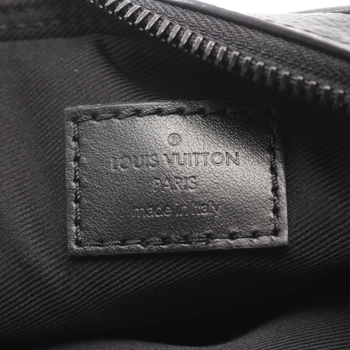 アルファ ウェアラブルウォレット NV モノグラムエクリプス ショルダーバッグ PVC レザー ブラック ルイヴィトン バッグ LOUIS VUITTON