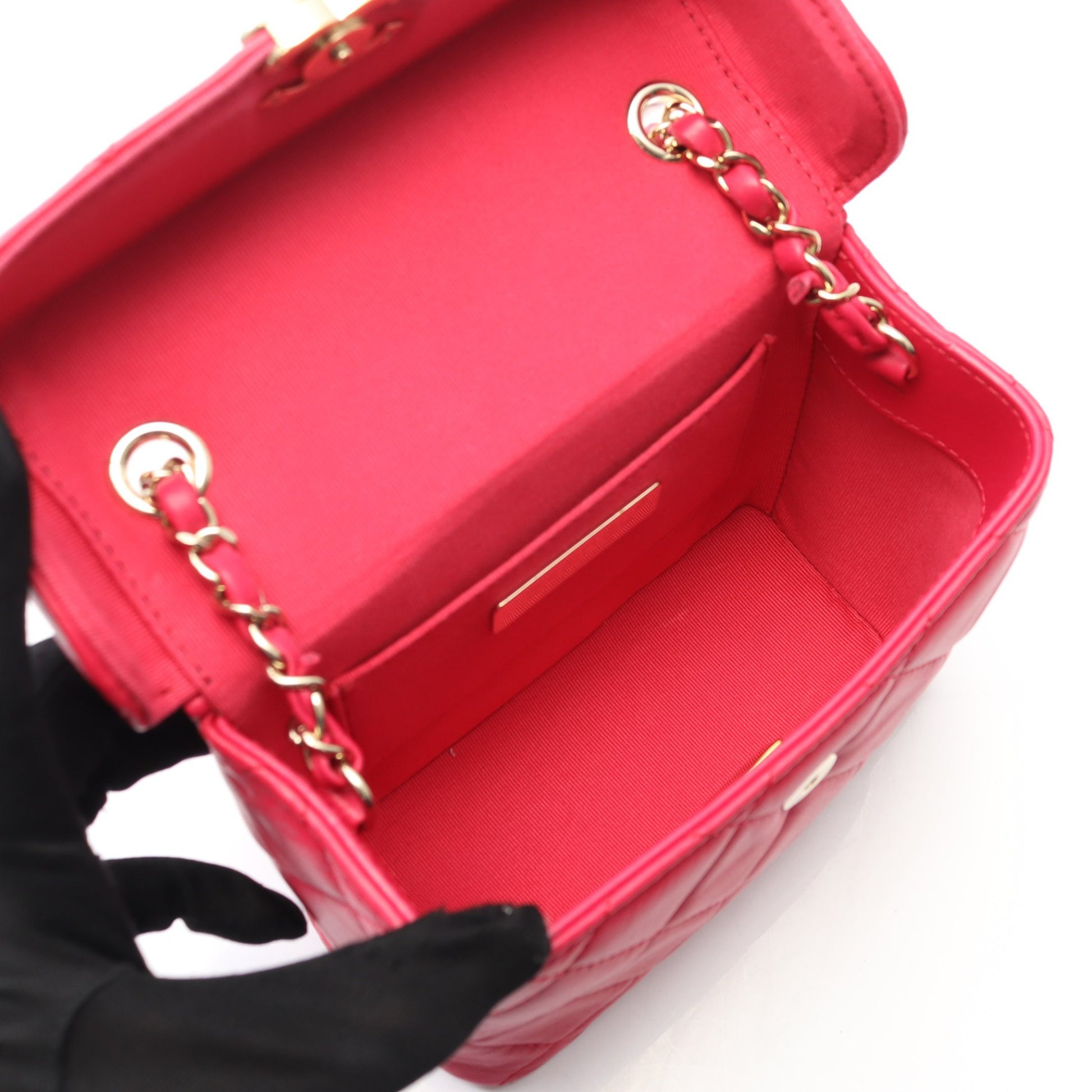 マトラッセ チェーンショルダーバッグ ラムスキン ピンクパープル ゴールド金具 シャネル バッグ CHANEL