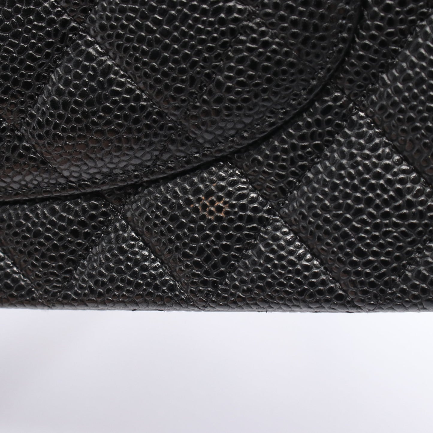 マトラッセ Wフラップ Wチェーンショルダーバッグ キャビアスキン ブラック シルバー金具 シャネル バッグ CHANEL