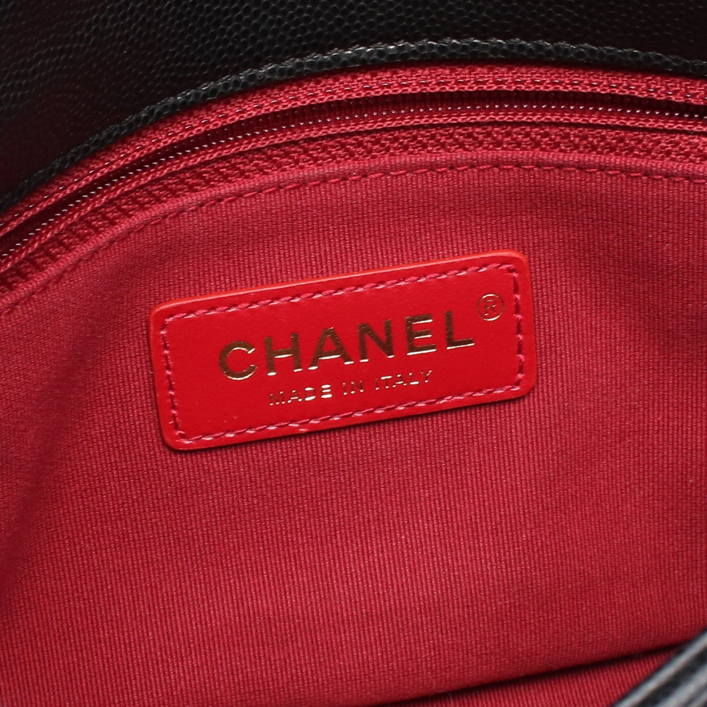 マトラッセ チェーンショルダーバッグ キャビアスキン ブラック ゴールド金具 シャネル バッグ CHANEL