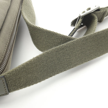 MILITARY MESSENGER SIGNAT ミリタリー メッセンジャーバッグ XS ショルダーバッグ キャンバス レザー カーキグリーン ロエベ バッグ LOEWE