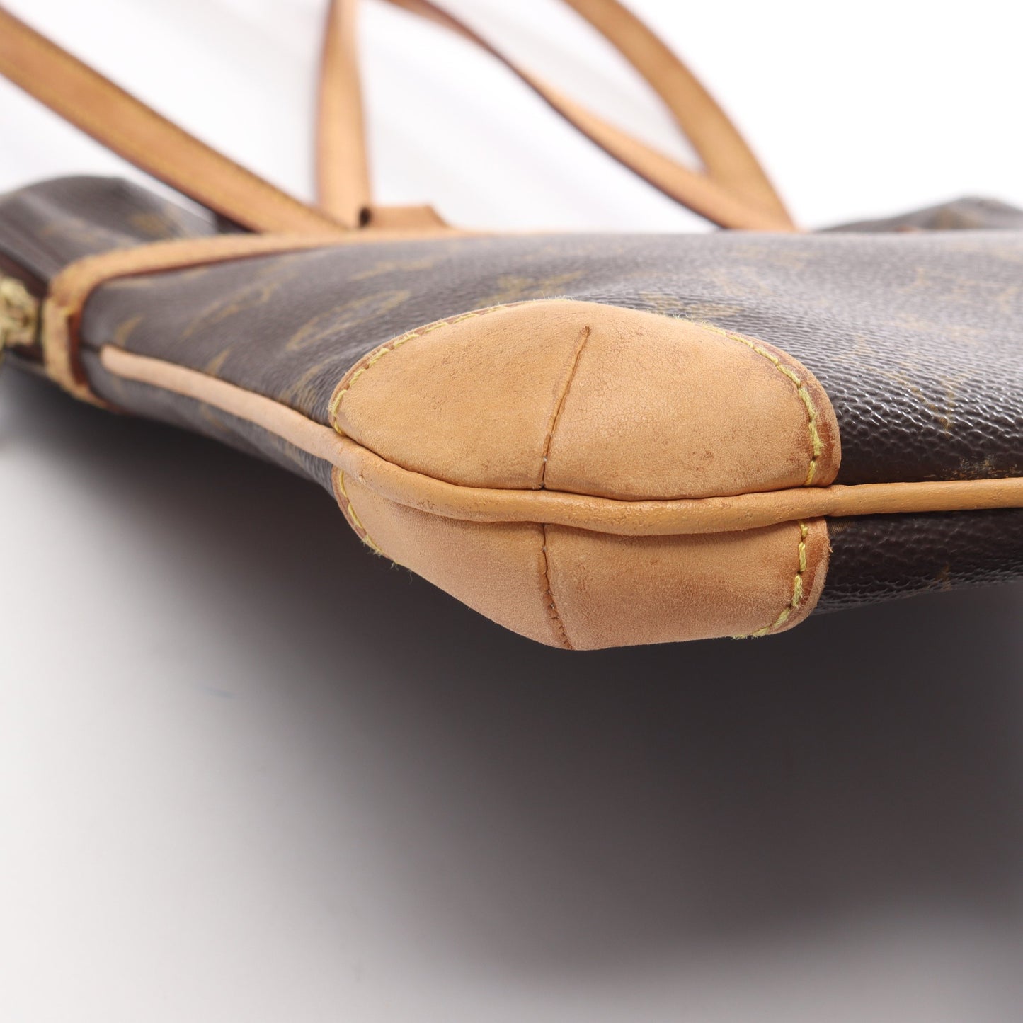 クーサンGM モノグラム ショルダーバッグ PVC レザー ブラウン ルイヴィトン バッグ LOUIS VUITTON