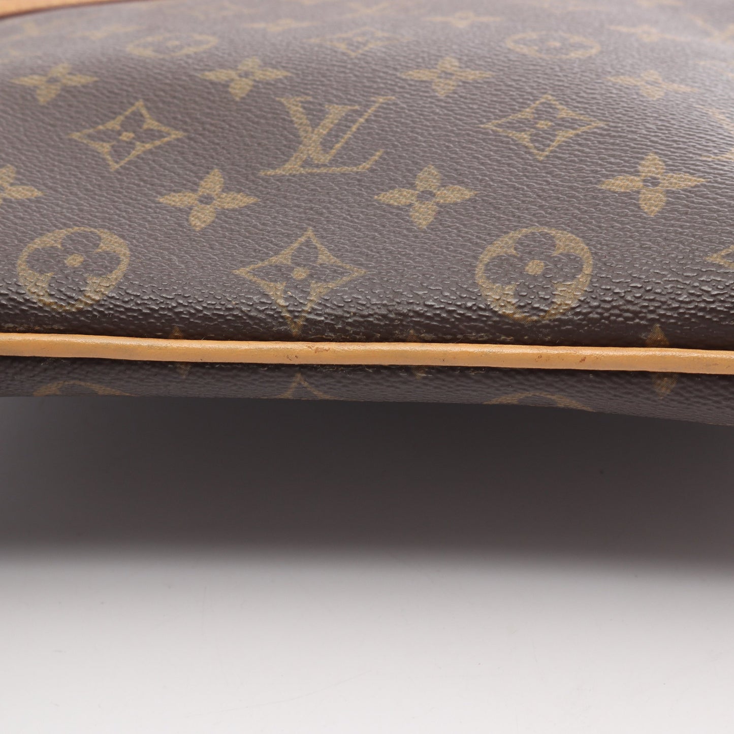 クーサンGM モノグラム ショルダーバッグ PVC レザー ブラウン ルイヴィトン バッグ LOUIS VUITTON