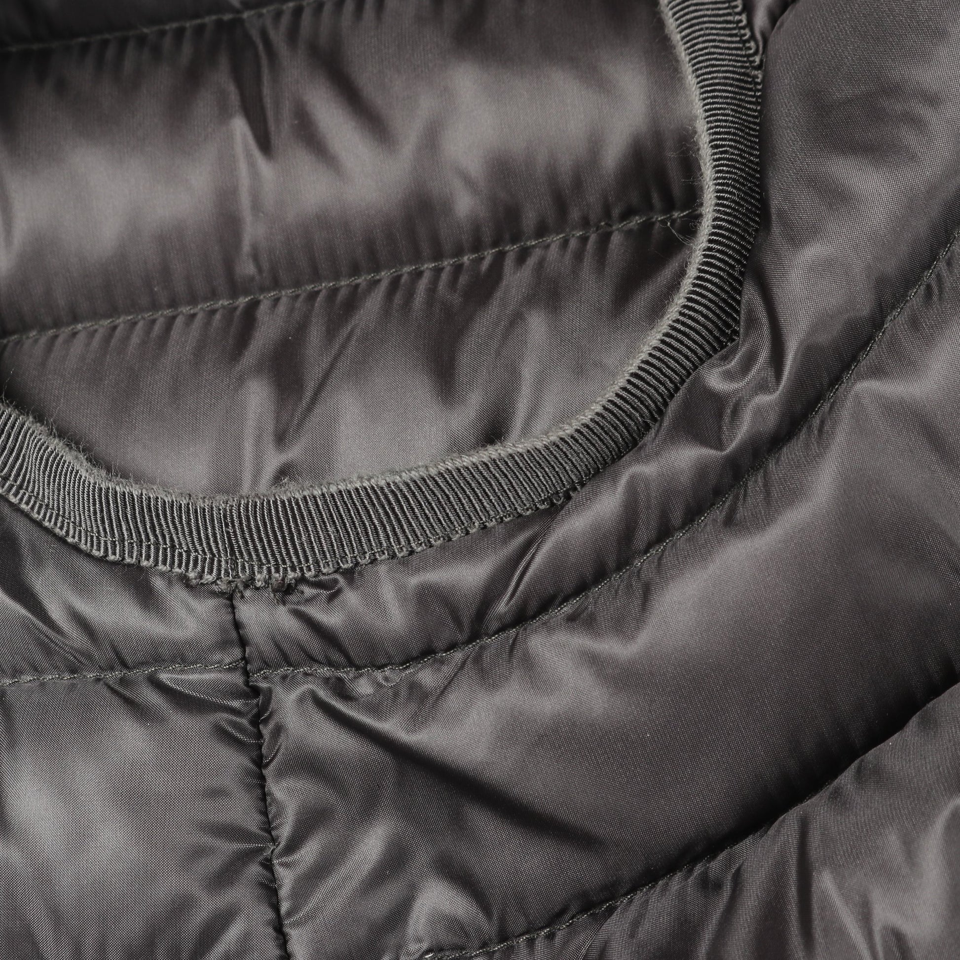 MAR ダウンベスト ナイロン グレー ダークグレー 切替 モンクレール アウター MONCLER