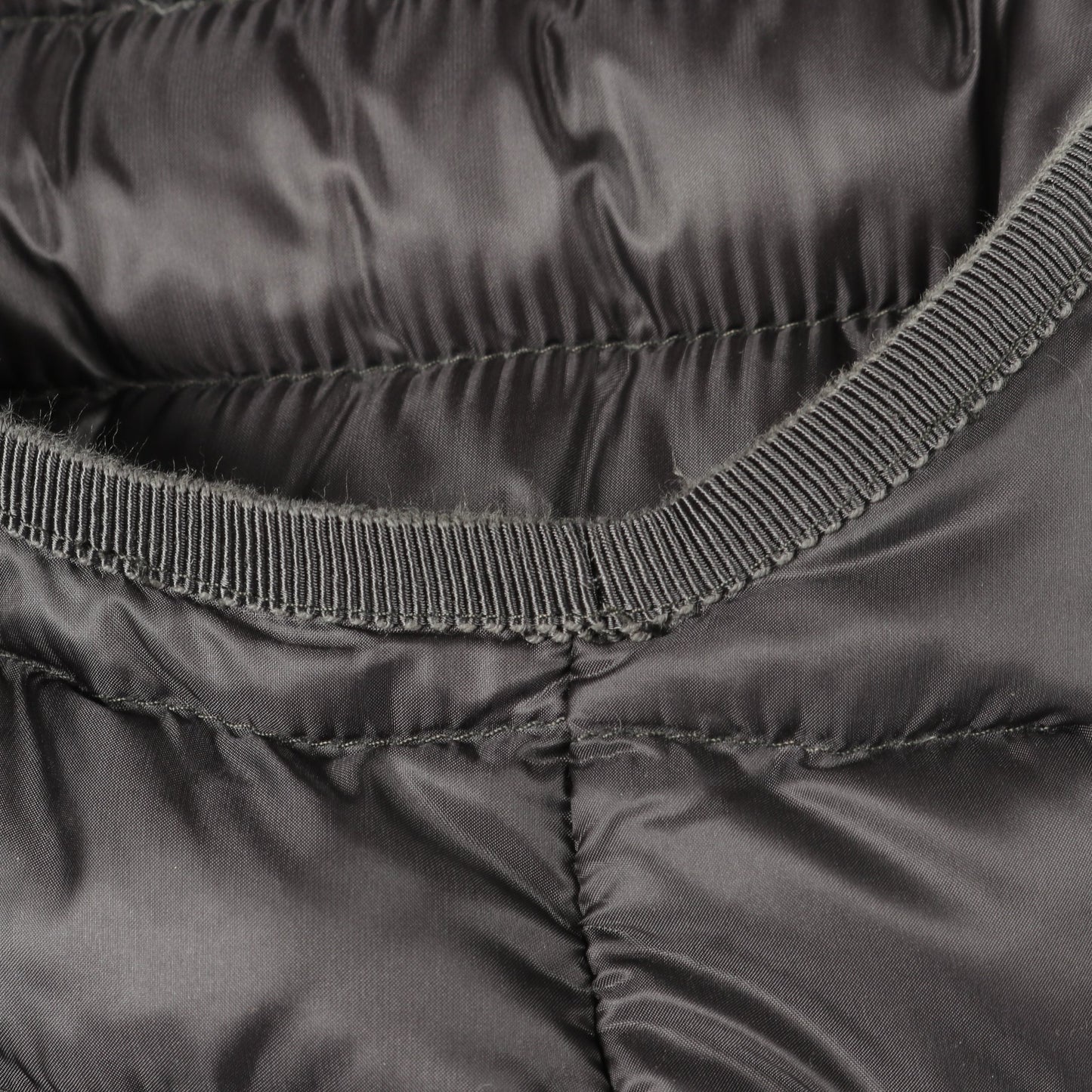 MAR ダウンベスト ナイロン グレー ダークグレー 切替 モンクレール アウター MONCLER