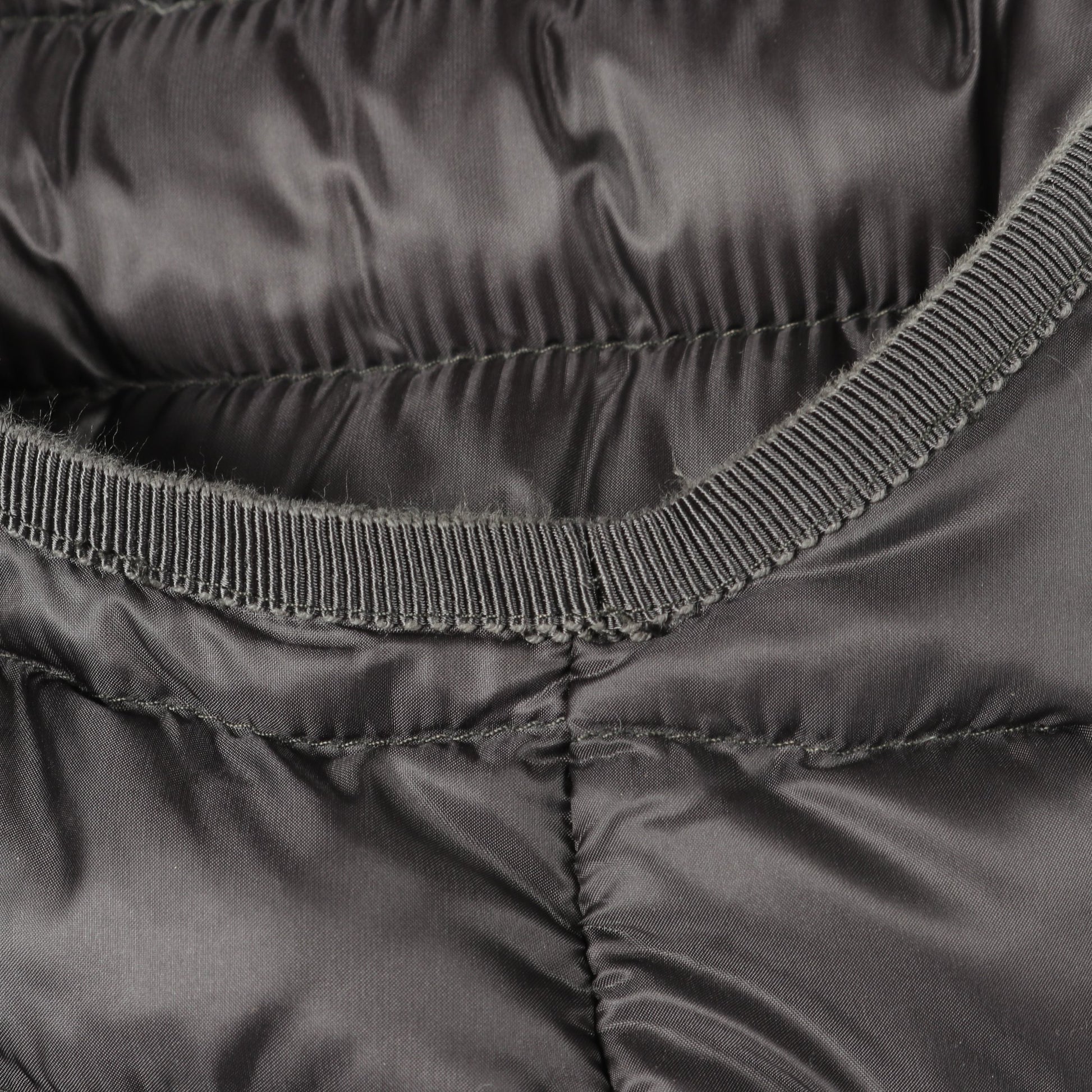 MAR ダウンベスト ナイロン グレー ダークグレー 切替 モンクレール アウター MONCLER