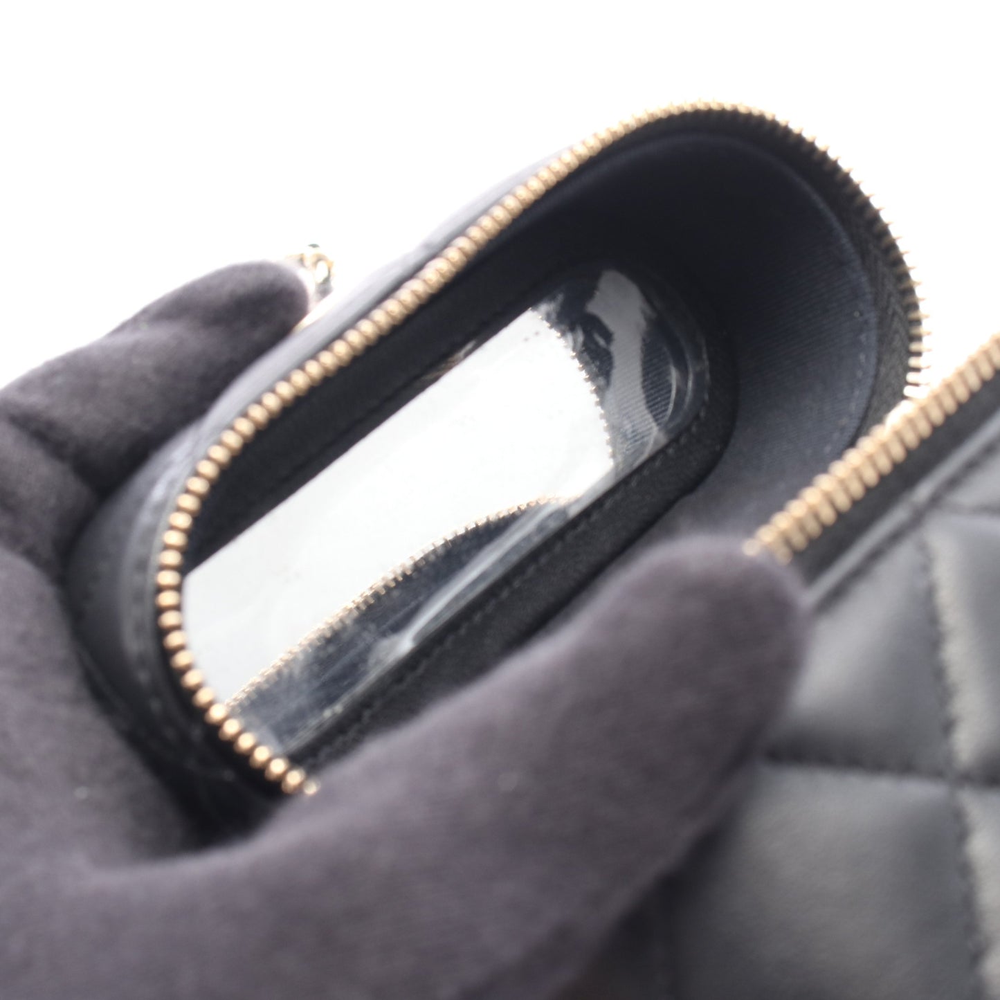 マトラッセ バニティ フォンケース チェーンショルダーバッグ ラムスキン ブラック ゴールド金具 シャネル バッグ CHANEL