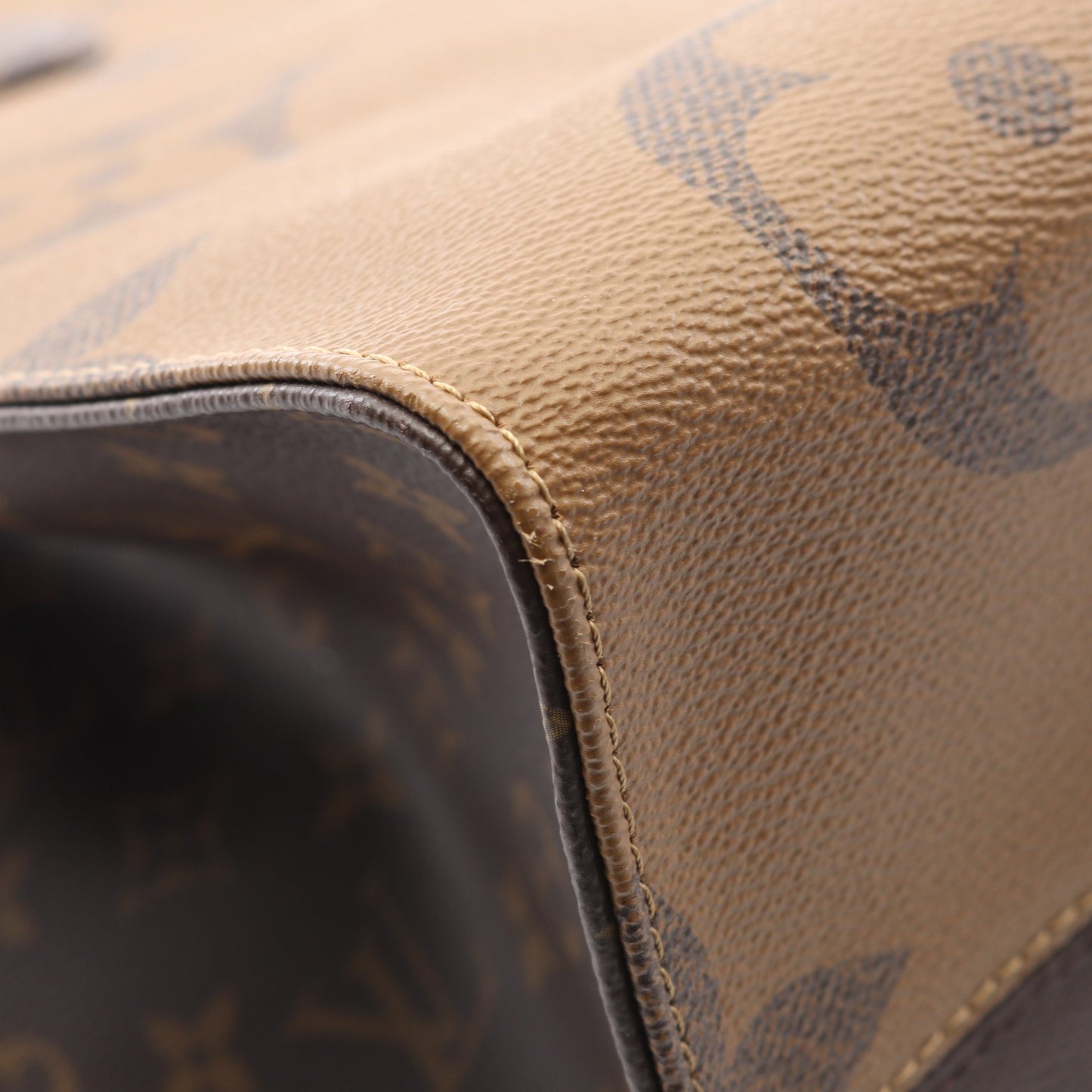 オンザゴーGM モノグラムジャイアント リバース ショルダーバッグ トートバッグ PVC ブラウン ベージュ 2WAY ルイヴィトン バッグ LOUIS VUITTON
