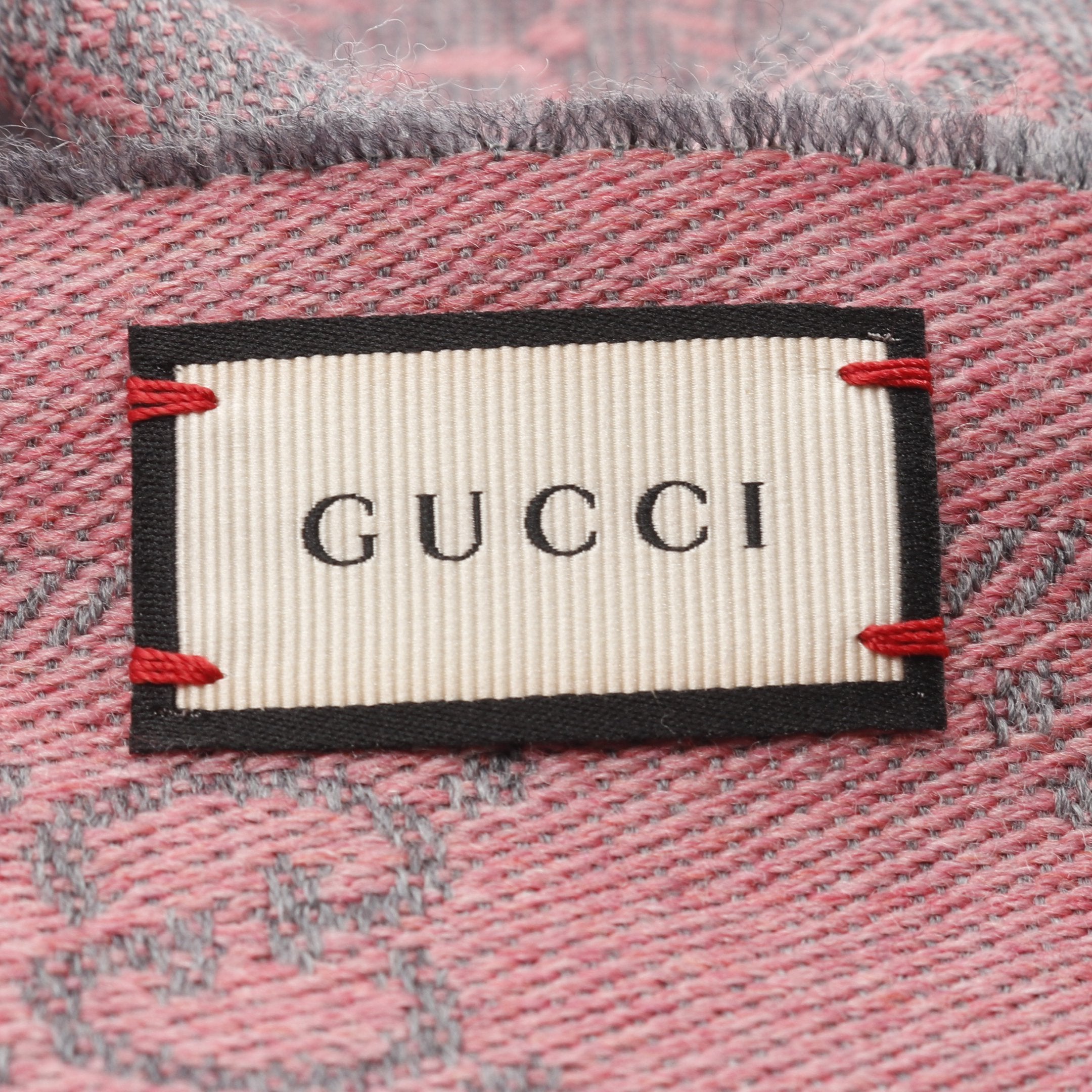【美品 】GUCCI グッチ GG柄 リバーシブルマフラー グレーピンク GUCCIリバーシブルマフラーピンク×グレーGG柄