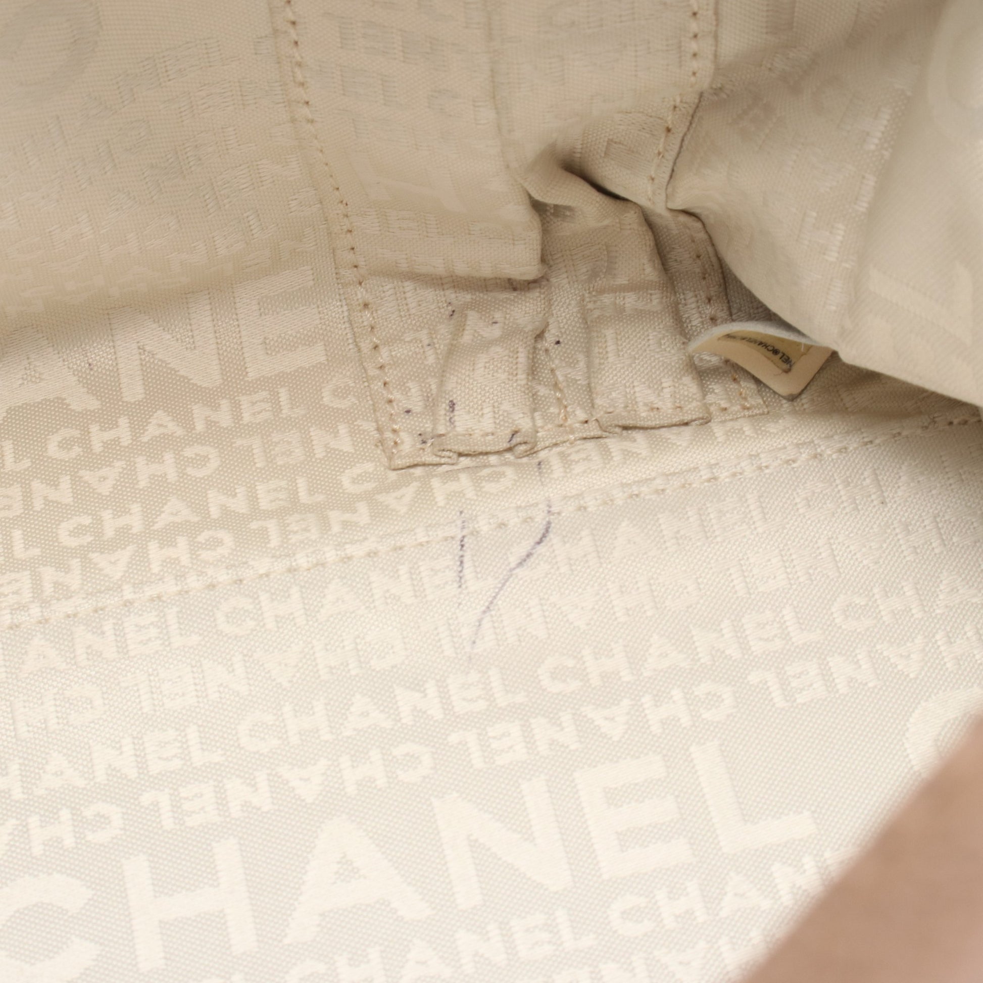 チョコバー ボストンバッグ キャビアスキン ベージュ シルバー金具 シャネル バッグ CHANEL