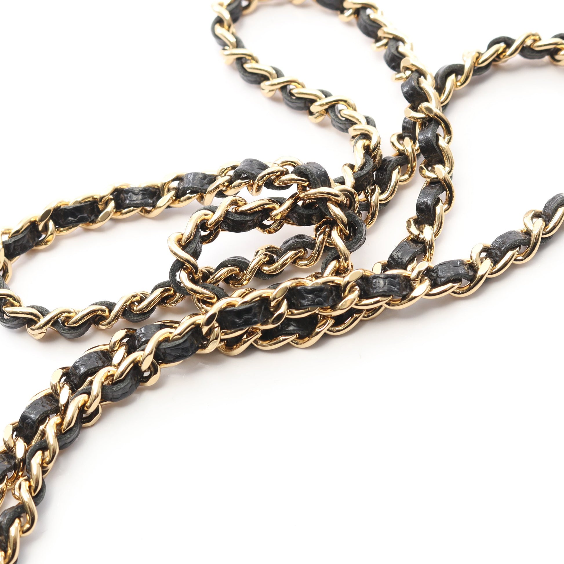 マトラッセ チェーンウォレット キャビアスキン ブラック ゴールド金具 シャネル バッグ CHANEL