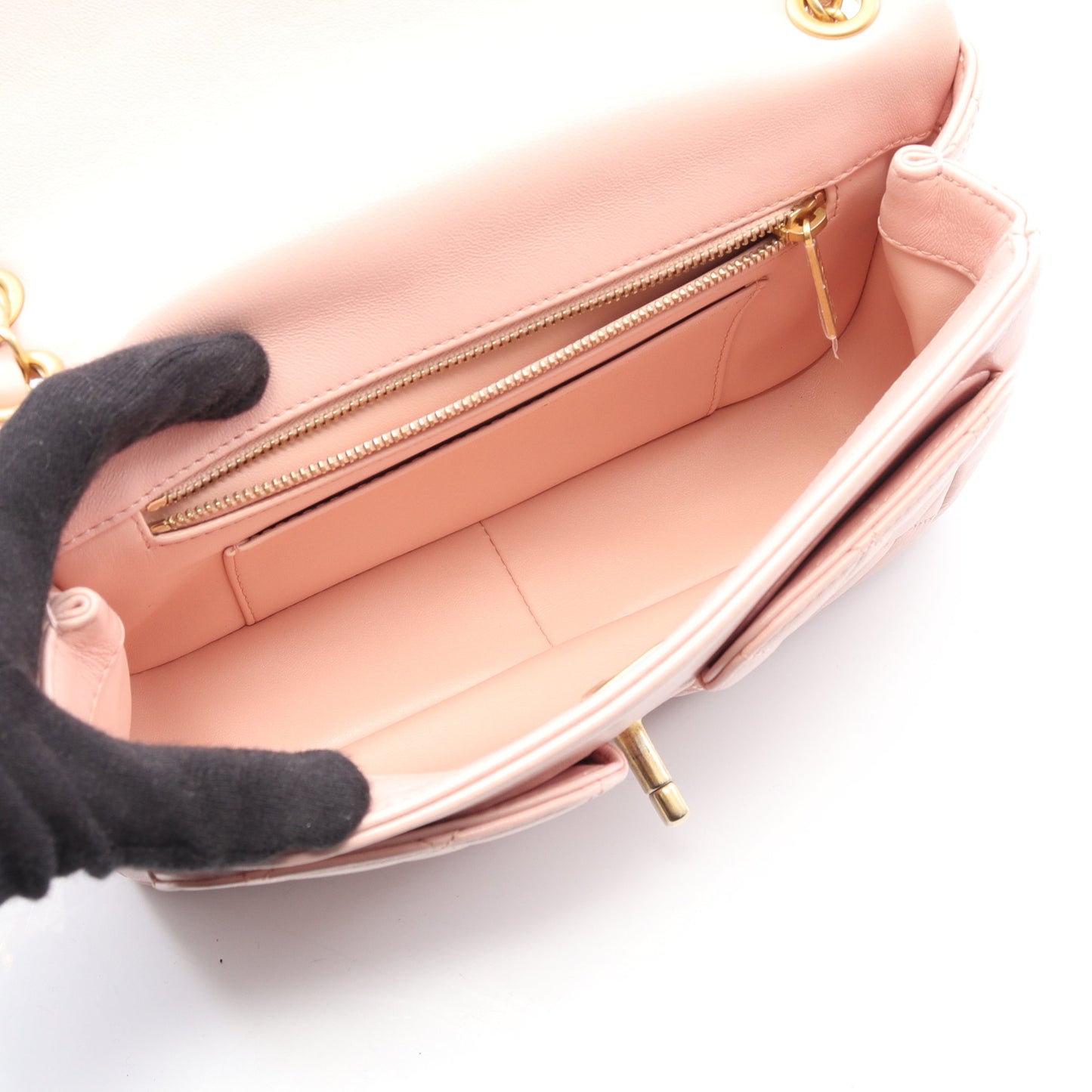 マトラッセ Wチェーンショルダーバッグ ラムスキン ピンク ゴールド金具 シャネル バッグ CHANEL