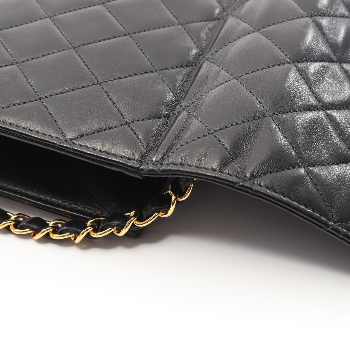 マトラッセ フルフラップ チェーンショルダーバッグ ラムスキン ブラック ゴールド金具 シャネル バッグ CHANEL