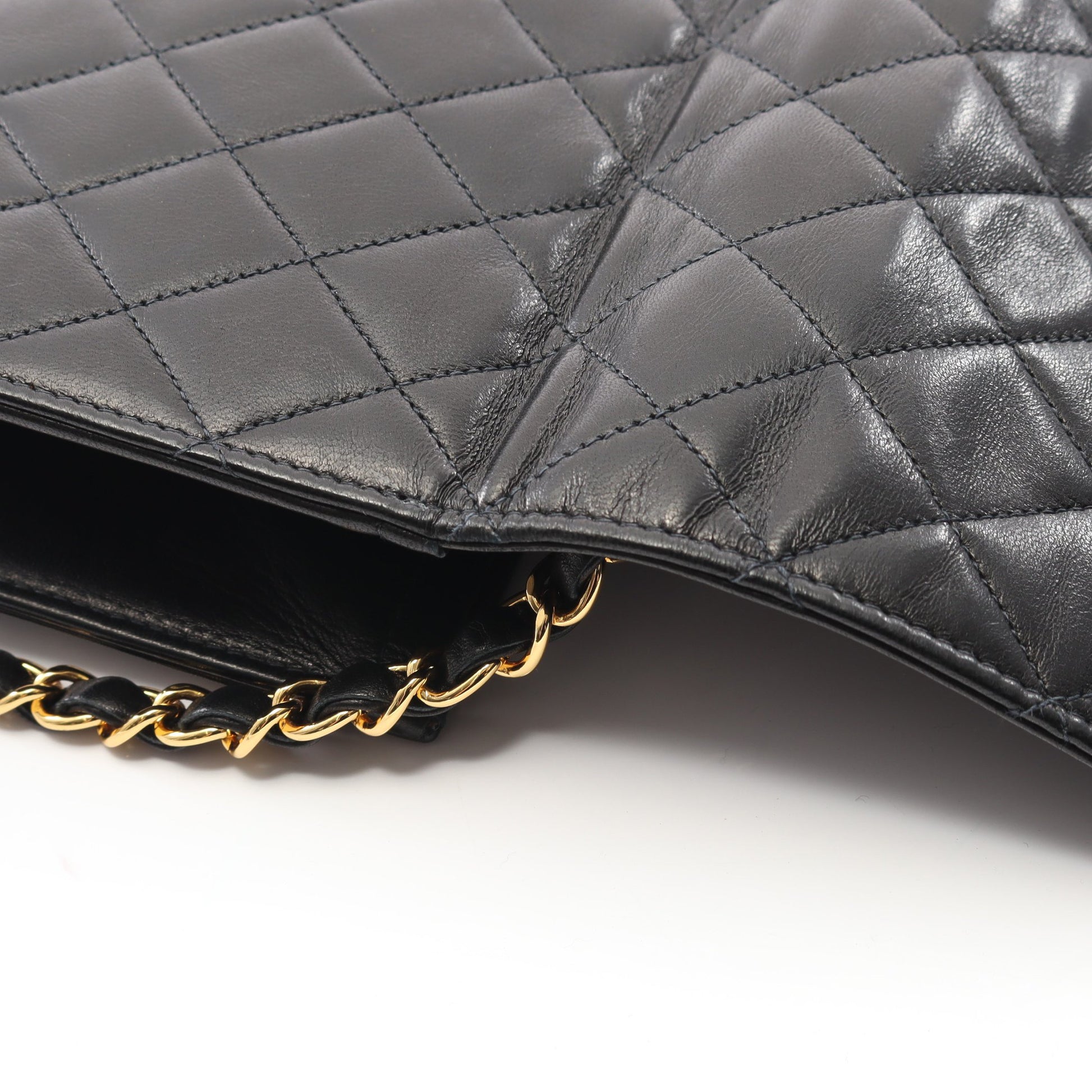 マトラッセ フルフラップ チェーンショルダーバッグ ラムスキン ブラック ゴールド金具 シャネル バッグ CHANEL