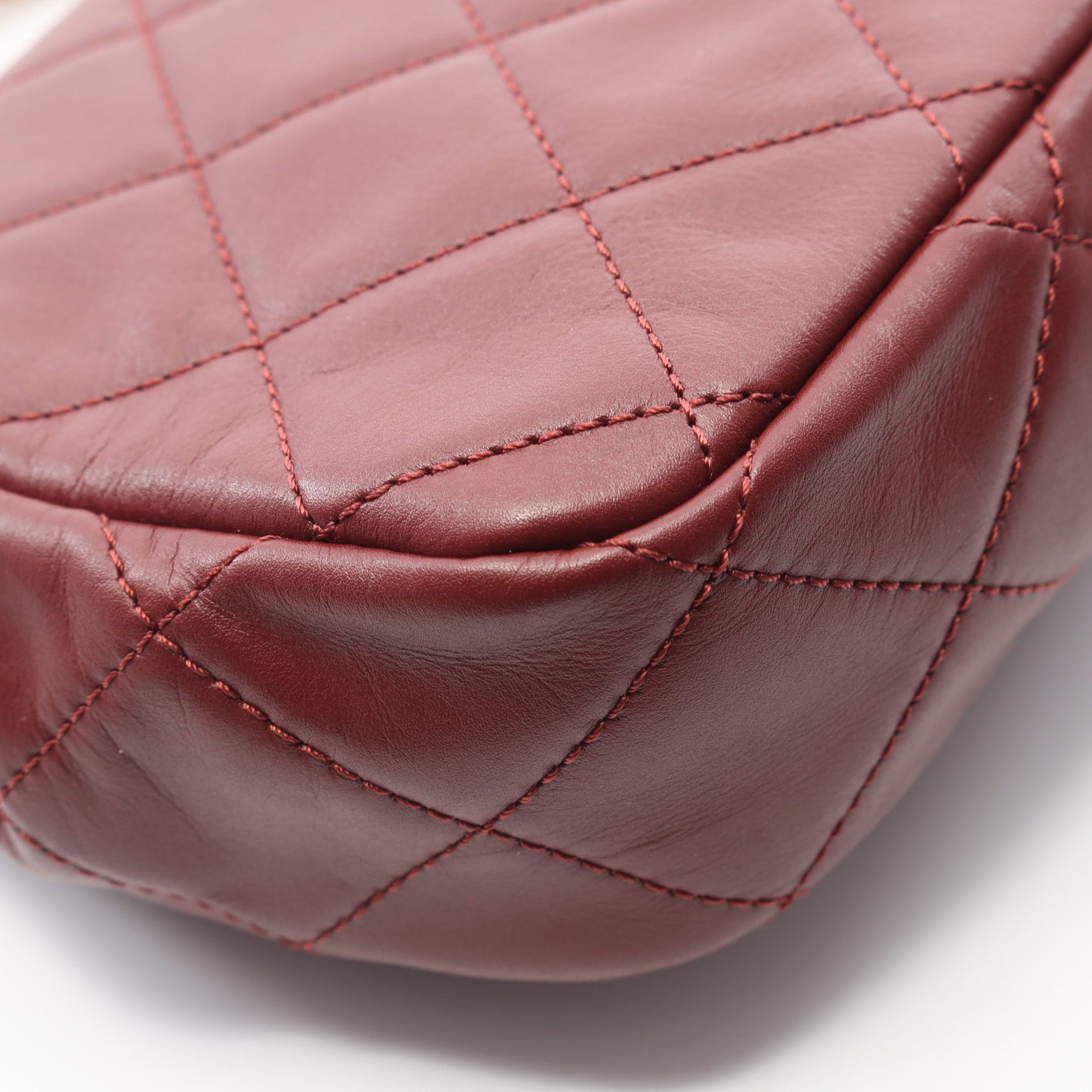 マトラッセ チェーンショルダーバッグ ラムスキン ボルドー ゴールド金具 シャネル バッグ CHANEL