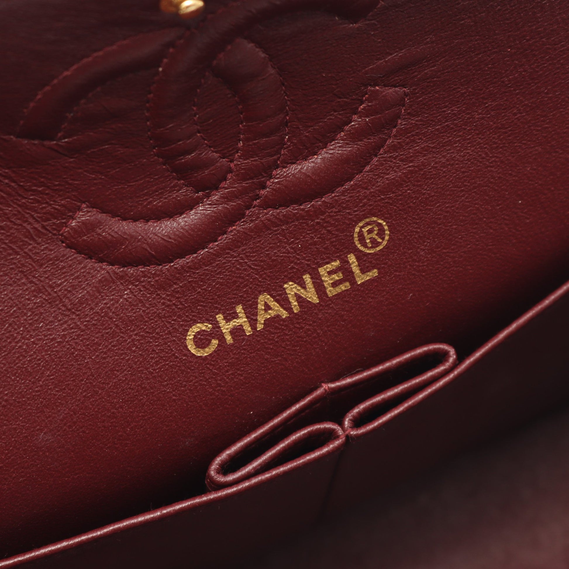 マトラッセ Wフラップ Wチェーンショルダーバッグ ラムスキン ブラック ゴールド金具 シャネル バッグ CHANEL