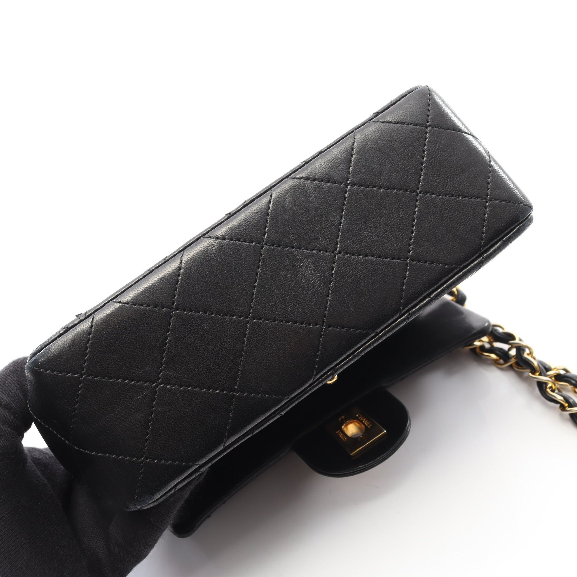 ミニマトラッセ チェーンショルダーバッグ ラムスキン ブラック ゴールド金具 ヴィンテージ シャネル バッグ CHANEL