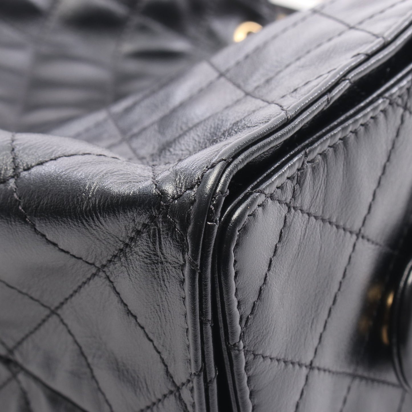 シャネル25 スモール チェーンショルダーバッグ レザー ブラック ゴールド金具 シャネル バッグ CHANEL