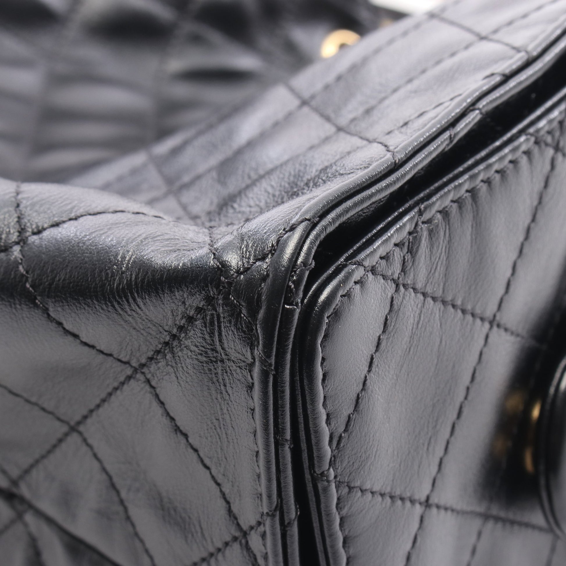シャネル25 スモール チェーンショルダーバッグ レザー ブラック ゴールド金具 シャネル バッグ CHANEL