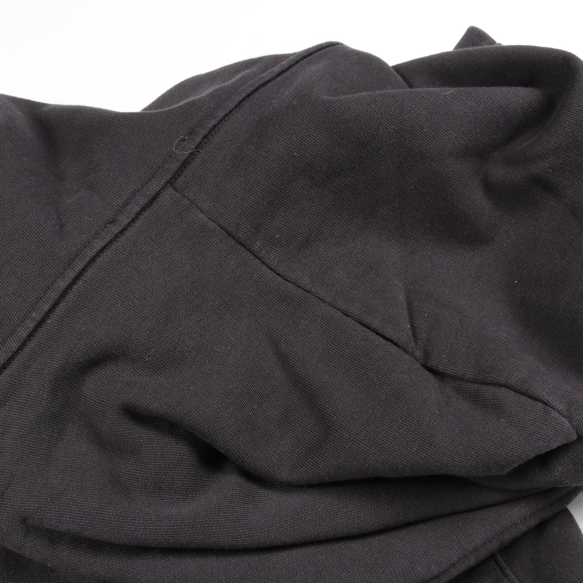 A.P.C. × JJJJOUND プルオーバーパーカー ロゴ刺繍 コットン ブラック アーペーセー トップス A.P.C.