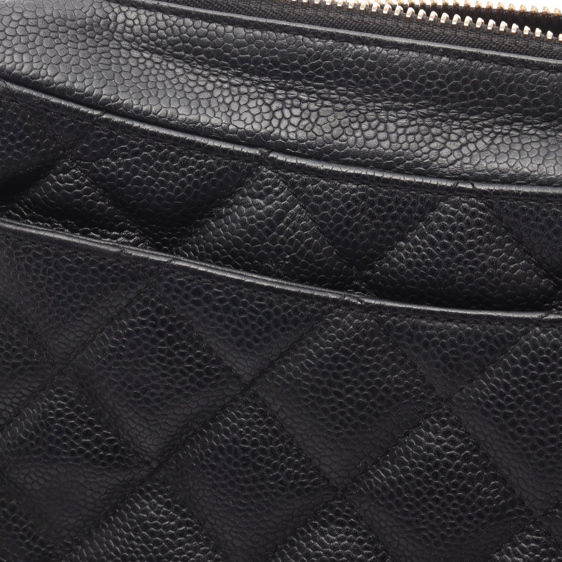 マトラッセ チェーンショルダーバッグ キャビアスキン ブラック ゴールド金具 シャネル バッグ CHANEL