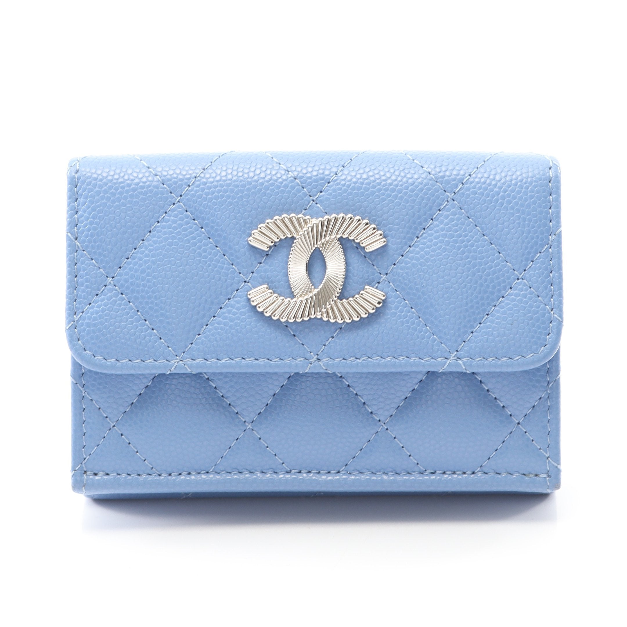 シャネル　マトラッセ シルバー金具　Wホック　三つ折りフラップスモールウォレット シャネルマトラッセ シルバー金具Wホック三つ折りフラップ