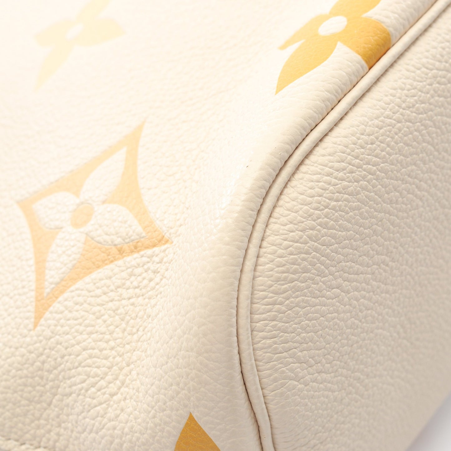 マシュマロPM モノグラムアンプラント クレームサフラン ハンドバッグ レザー アイボリー 2WAY ルイヴィトン バッグ LOUIS VUITTON