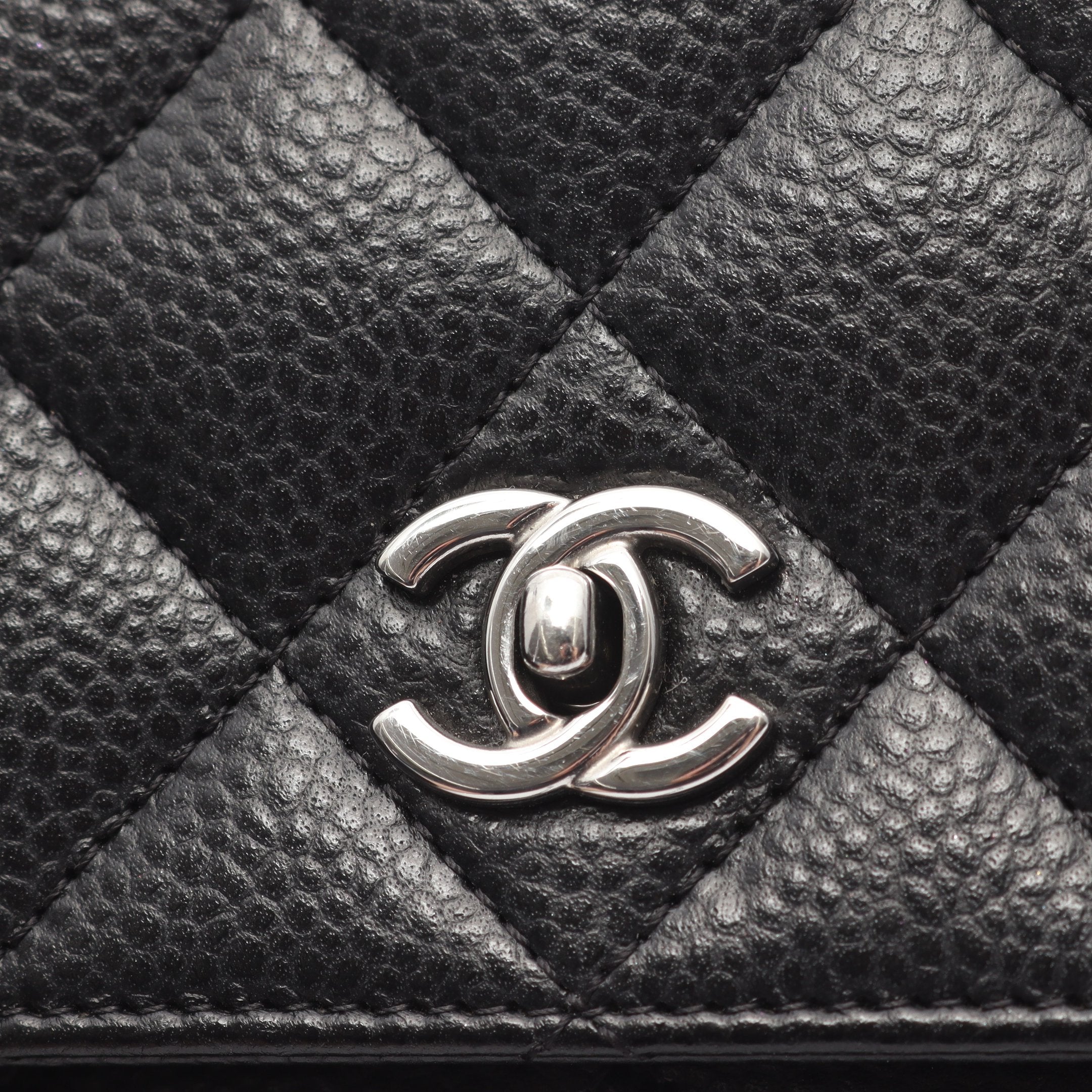 CHANEL シャネル マトラッセキャビアチェーンウォレット黒シルバー CHANEL シャネル マトラッセ キャビアスキン チェーンウォレット
