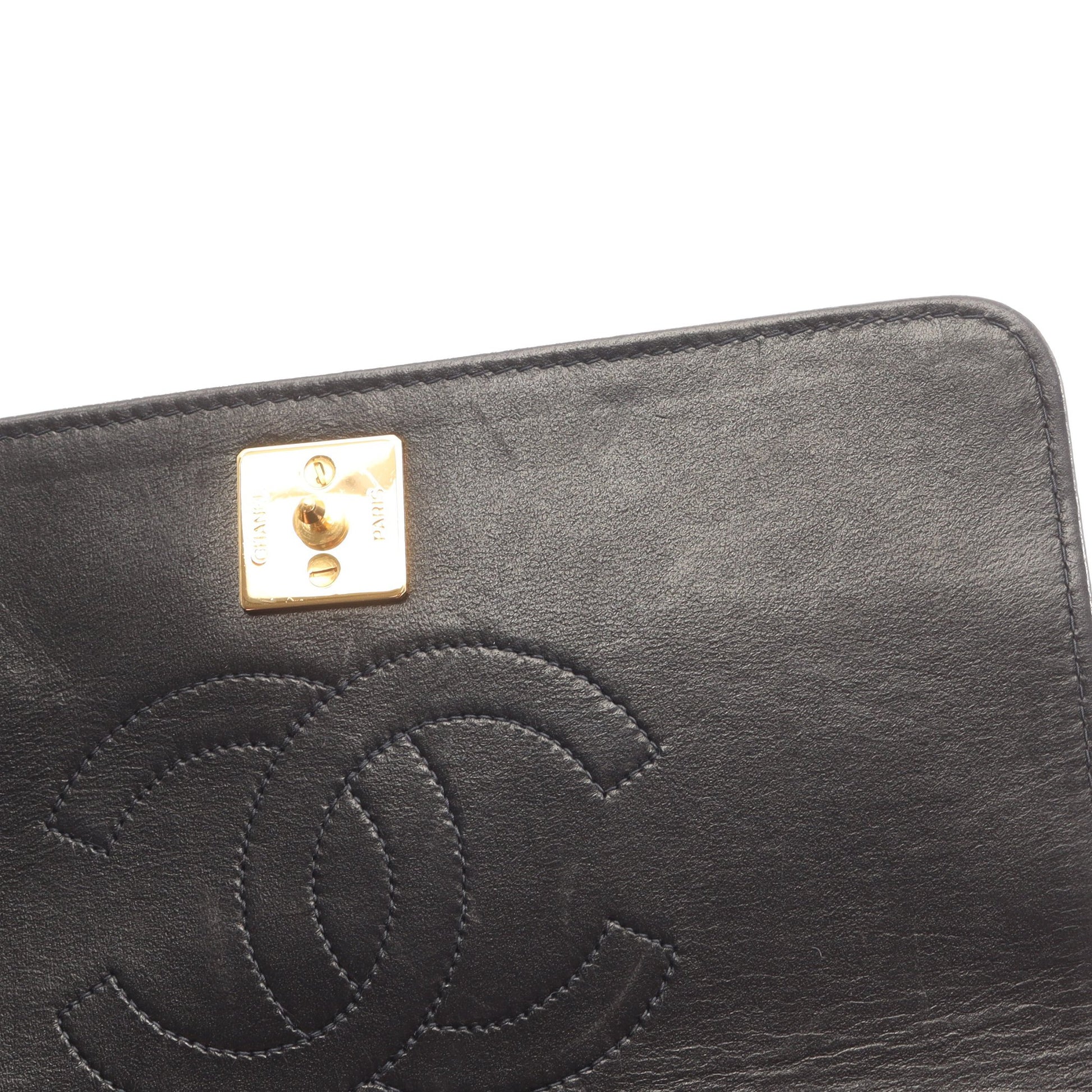 ミニマトラッセ フルフラップ チェーンショルダーバッグ ラムスキン ブラック ゴールド金具 シャネル バッグ CHANEL