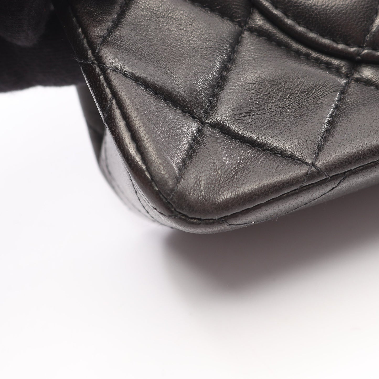 マトラッセ Wフラップ Wチェーンショルダーバッグ ラムスキン ブラック ゴールド金具 シャネル バッグ CHANEL