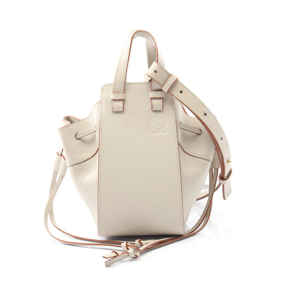 ハンモック ドローストリングバッグ ミニ ハンドバッグ レザー ライトベージュ 2WAY ロエベ バッグ LOEWE