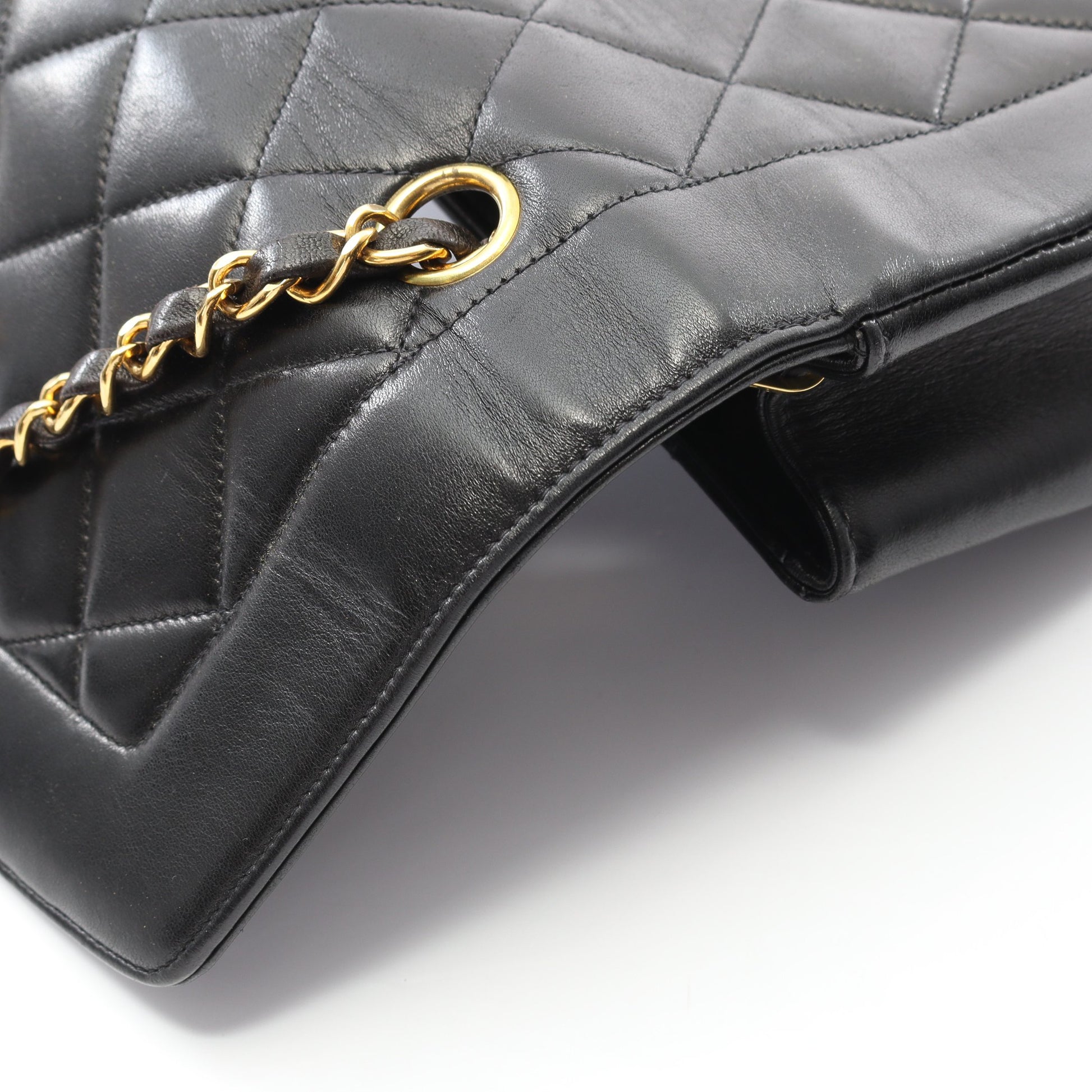 マトラッセ ダイアナフラップ チェーンショルダーバッグ ラムスキン ブラック ゴールド金具 シャネル バッグ CHANEL