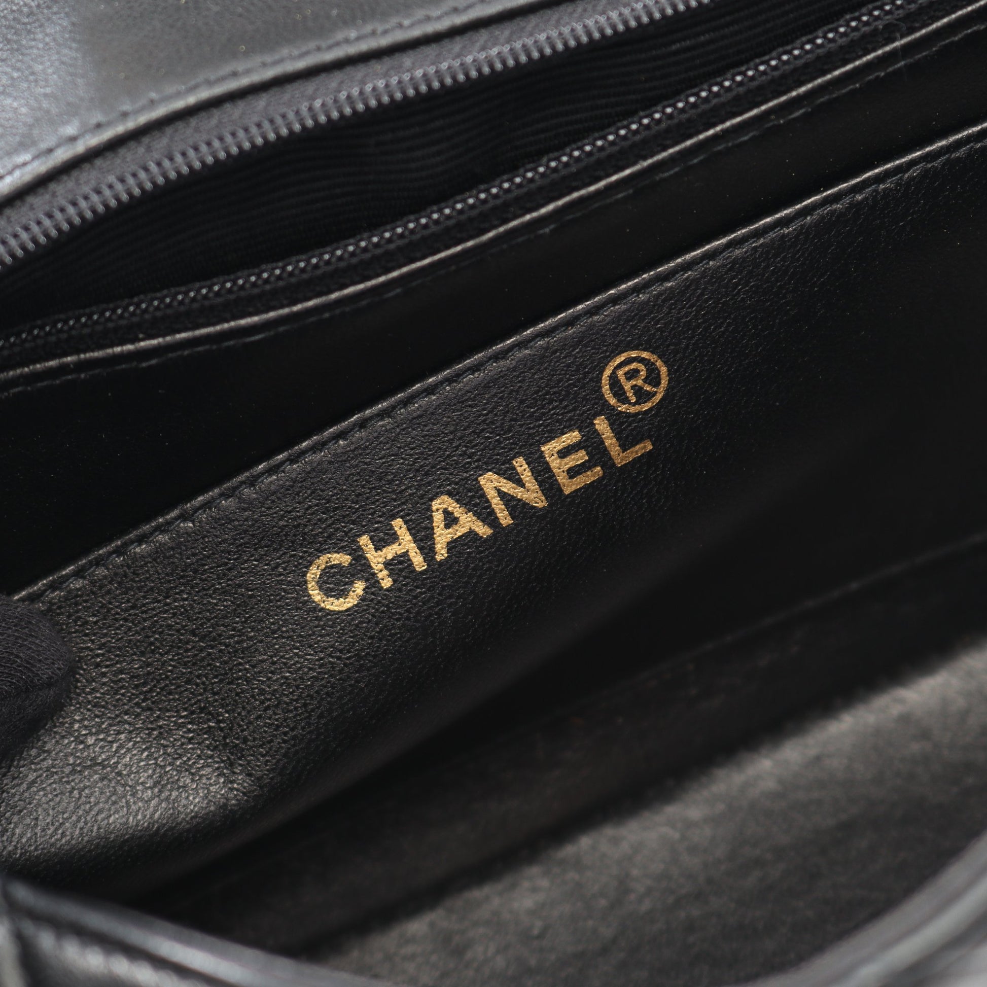 マトラッセ ダイアナフラップ チェーンショルダーバッグ ラムスキン ブラック ゴールド金具 シャネル バッグ CHANEL