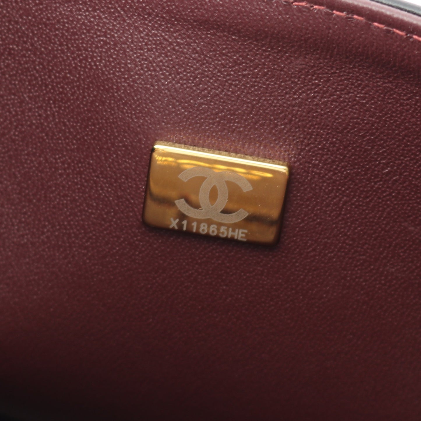 マトラッセ Wフラップ Wチェーンショルダーバッグ ラムスキン ブラック ゴールド金具 シャネル バッグ CHANEL
