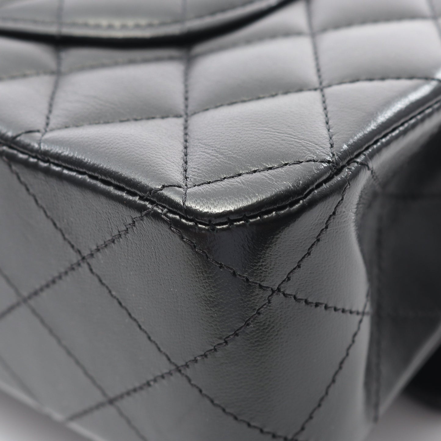 マトラッセ Wフラップ Wチェーンショルダーバッグ ラムスキン ブラック ゴールド金具 シャネル バッグ CHANEL