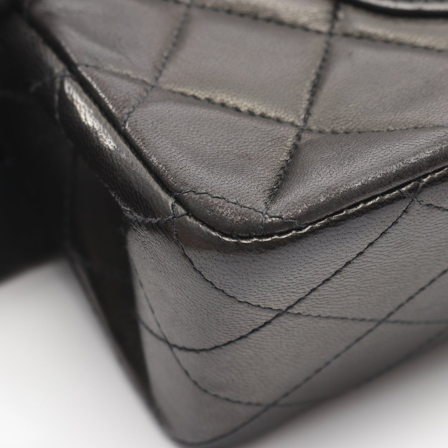 マトラッセ Wフラップ Wチェーンショルダーバッグ ラムスキン ブラック ゴールド金具 シャネル バッグ CHANEL