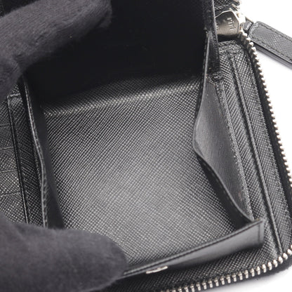ラウンドファスナー長財布 型押しロゴ サフィアーノレザー ブラック プラダ 財布・小物 PRADA
