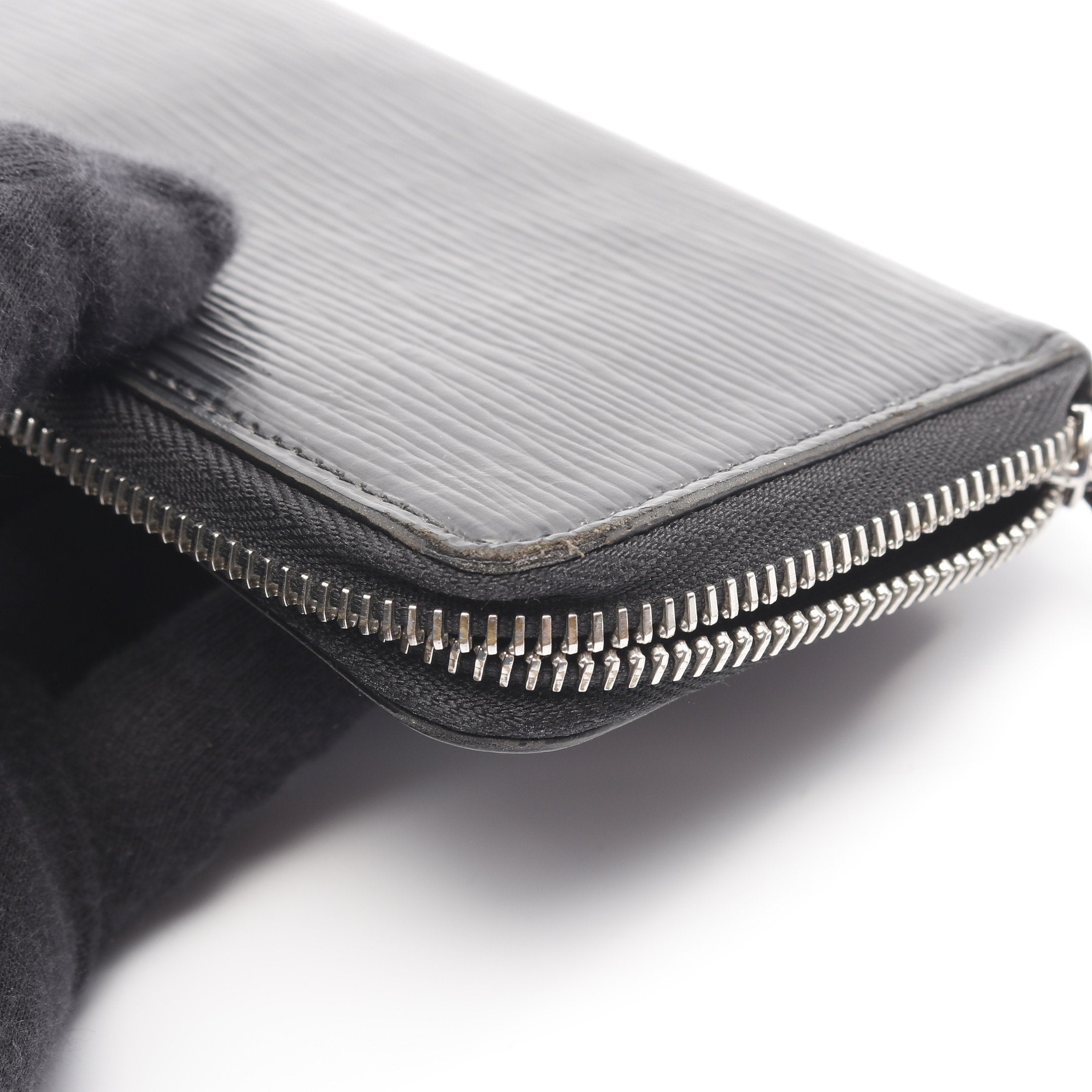 ルイ ヴィトン◎ポルトフォイユ クレマンス エピ ノワール ラウンドファスナー ポルトフォイユ クレマンス エピ ノワール ラウンドファスナー長