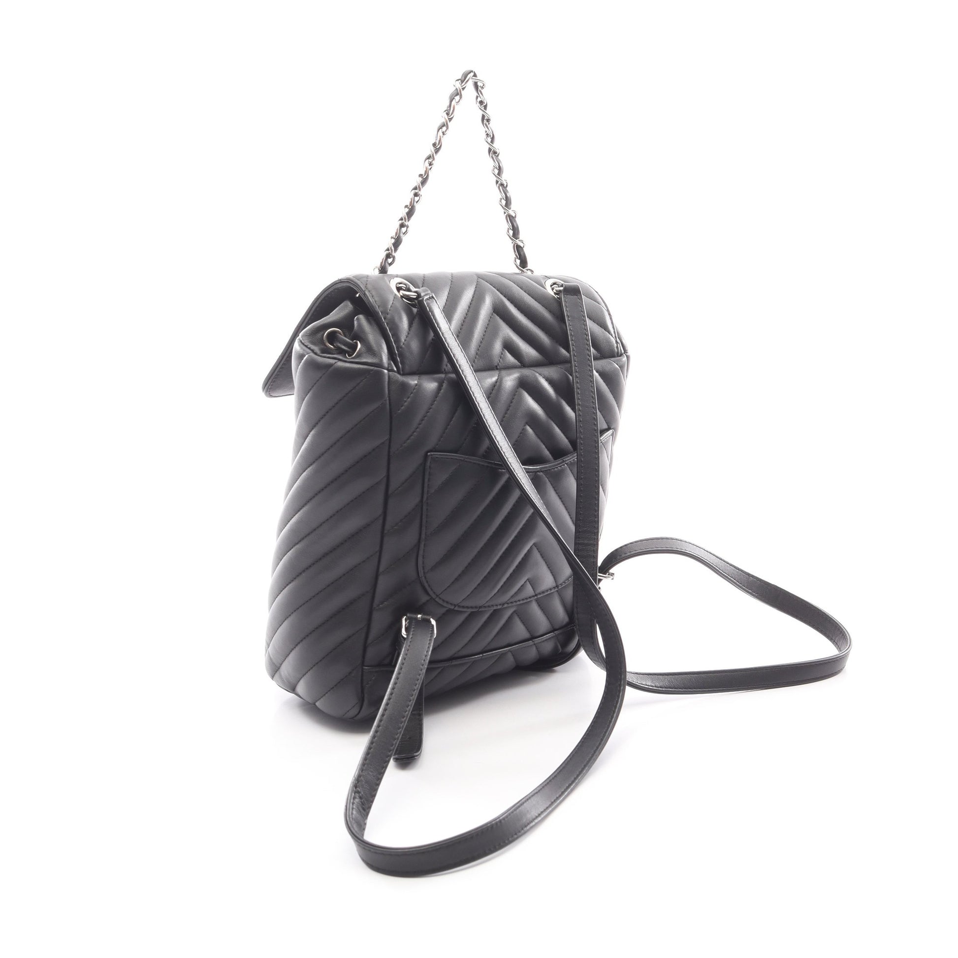 Vステッチ シェブロン バックパック リュックサック ラムスキン ブラック シルバー金具 シャネル バッグ CHANEL