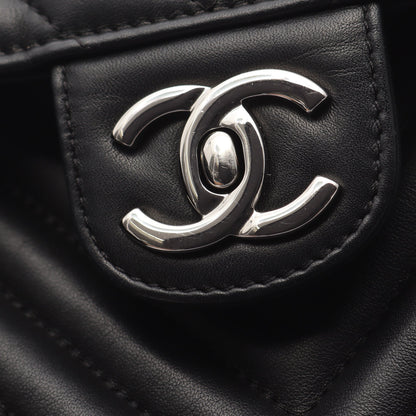 Vステッチ シェブロン バックパック リュックサック ラムスキン ブラック シルバー金具 シャネル バッグ CHANEL