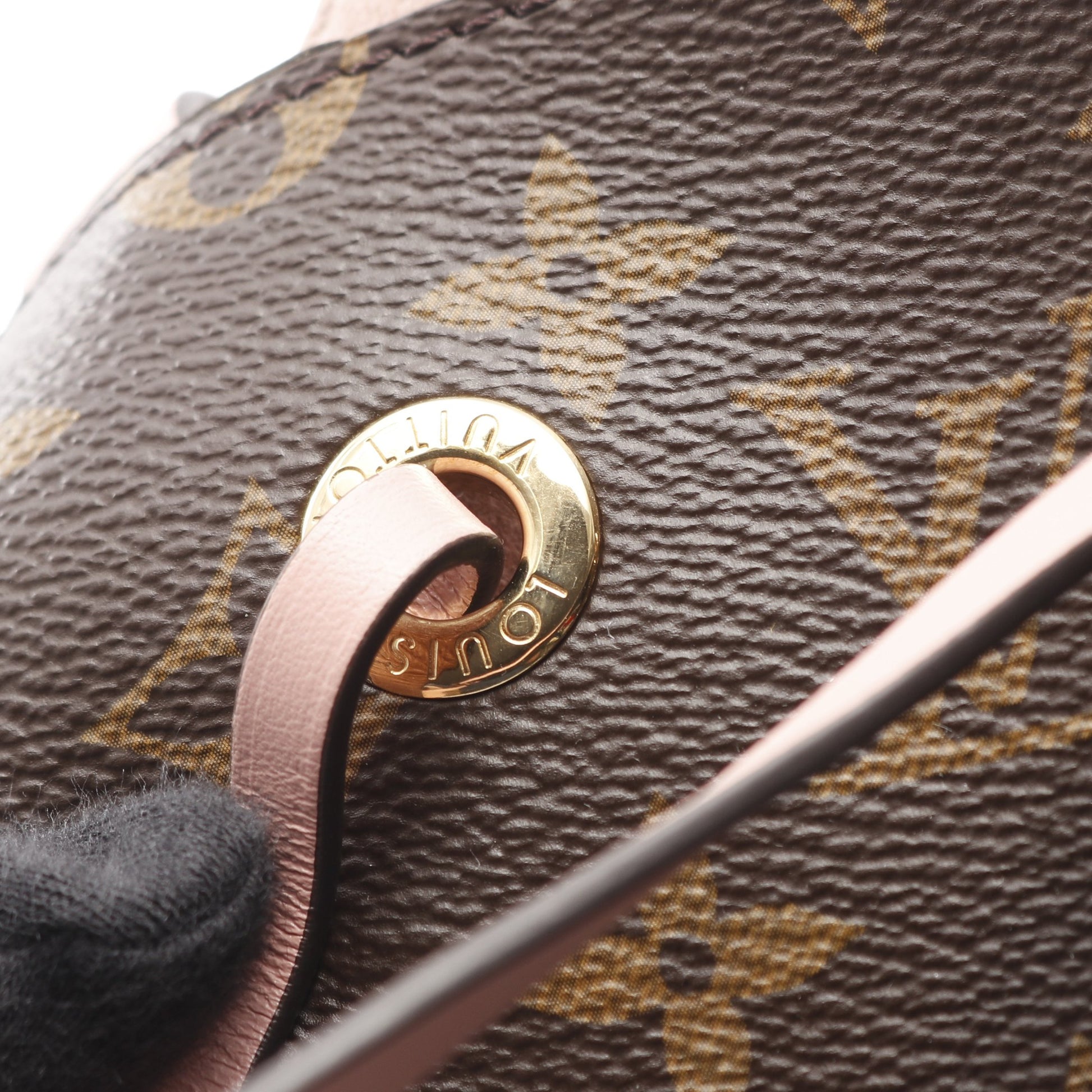 ネオノエ モノグラム ローズプードル ショルダーバッグ PVC レザー ブラウン ライトピンク ルイヴィトン バッグ LOUIS VUITTON