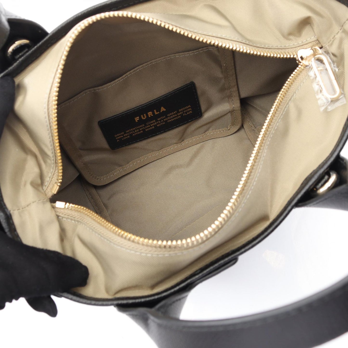 PIUMA ピューマ S ハンドバッグ トートバッグ ナイロン レザー ブラック フルラ バッグ FURLA