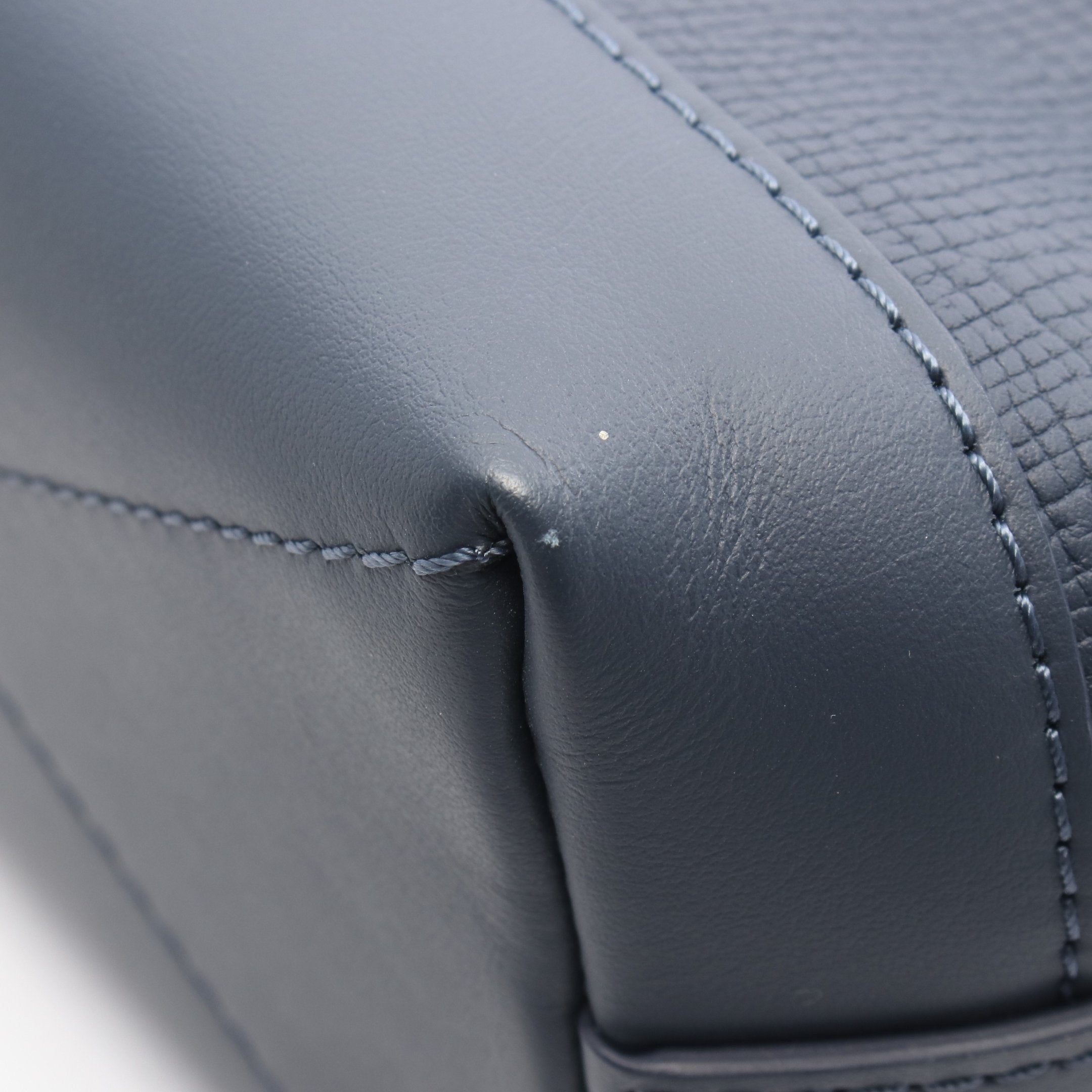 LOUIS VUITTON × NIGO ジャパニーズクルーザー LVスクエアード