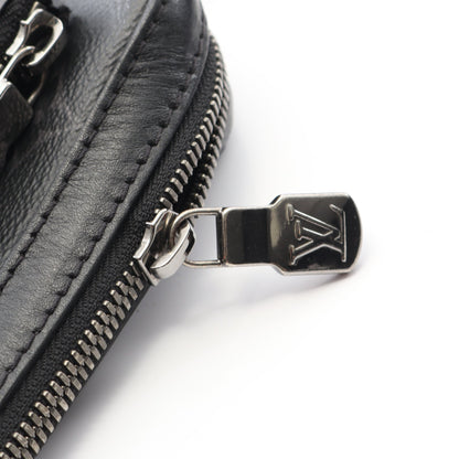 トリオ メッセンジャー モノグラム エクリプス ショルダーバッグ PVC レザー ブラック グレー ルイヴィトン バッグ LOUIS VUITTON