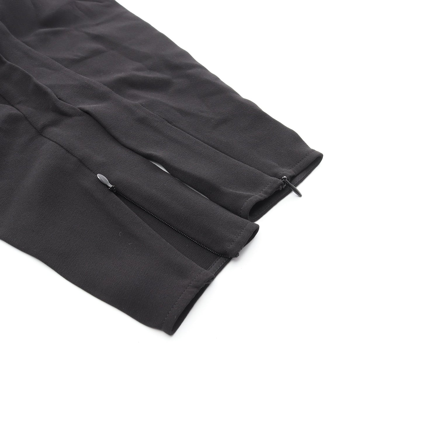 Emelia Pleated ワンピース シルク ブラック 袖ファスナー バーバリー ワンピース BURBERRY