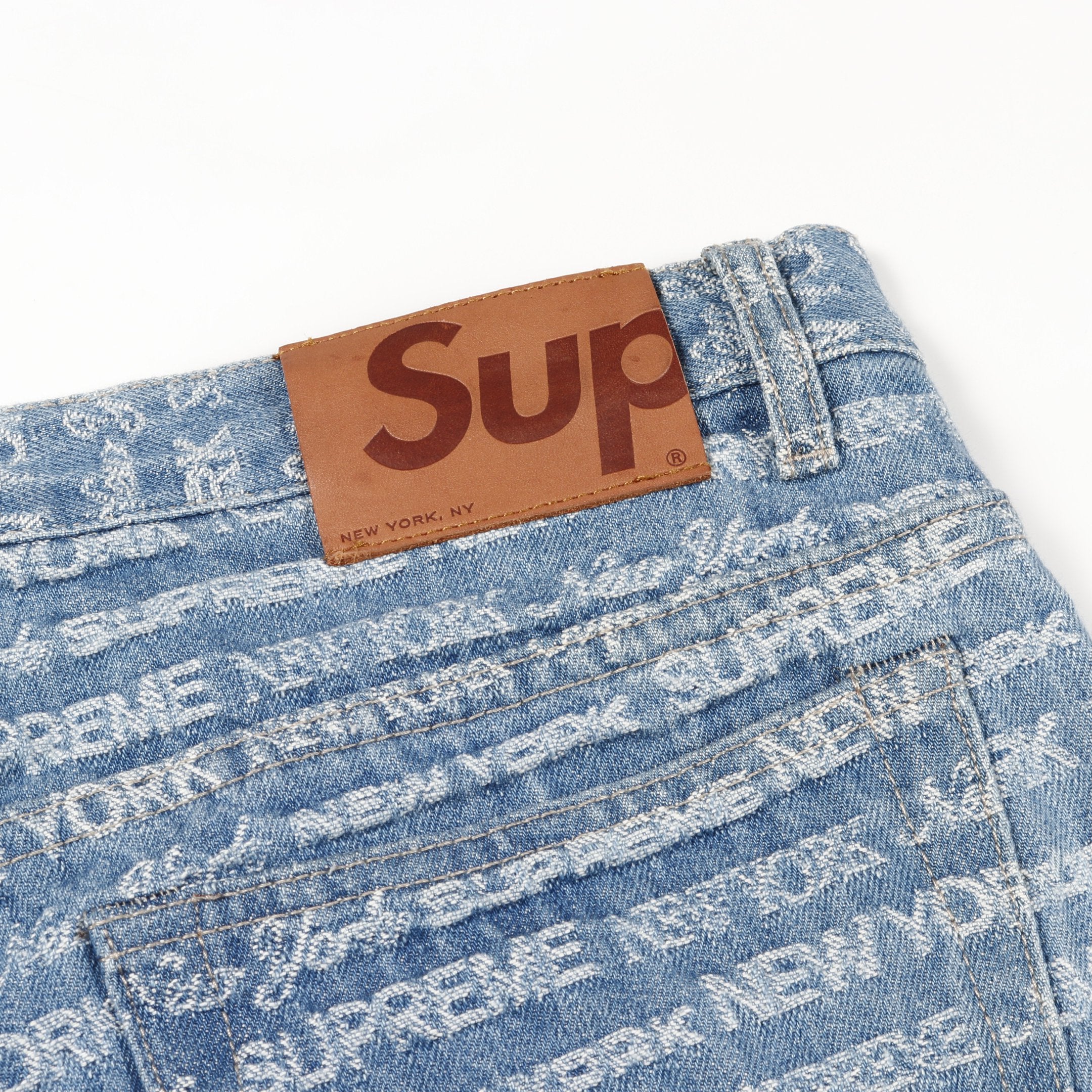 デニムパンツ ロゴ総柄 コットン ライトブルー ボタンフライ