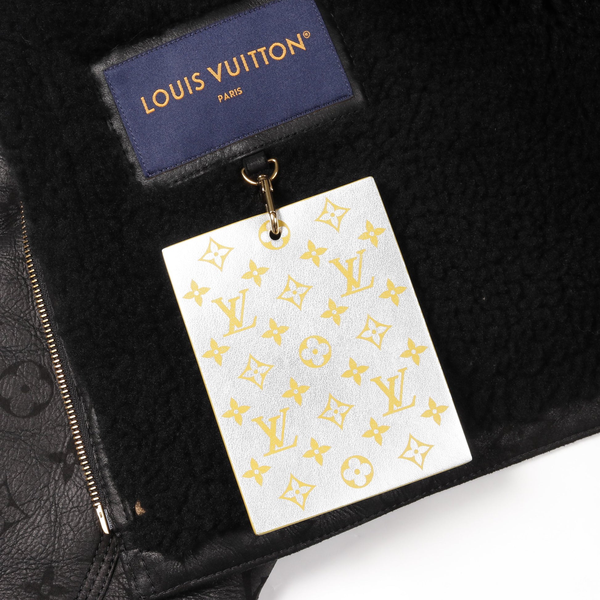 シアリングエンボス モノグラム ブルゾン レザージャケット ボア レザー ブラック ルイヴィトン アウター LOUIS VUITTON