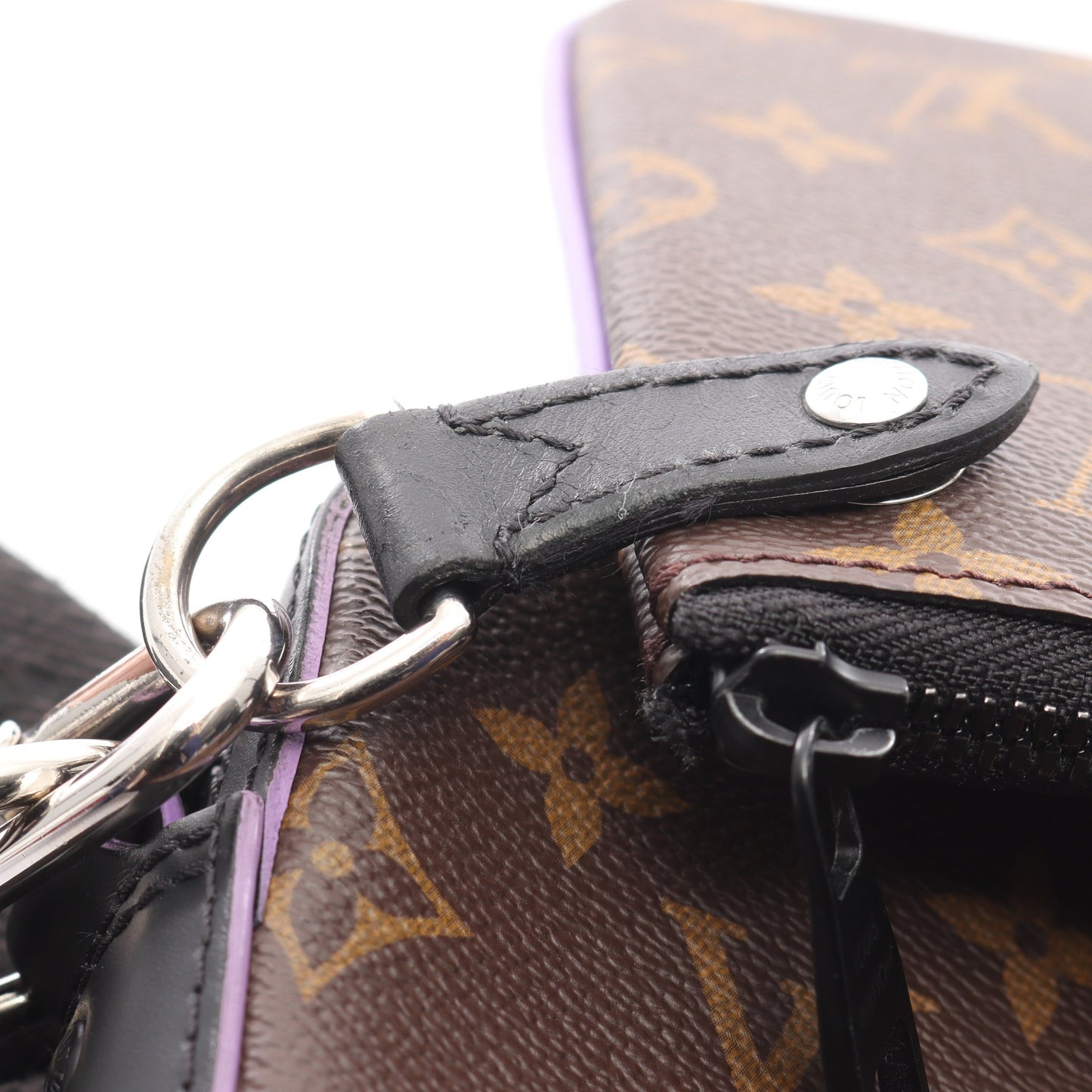 トリオ メッセンジャー モノグラムマカサー ショルダーバッグ PVC レザー ブラウン ブラック パープル ルイヴィトン バッグ LOUIS VUITTON