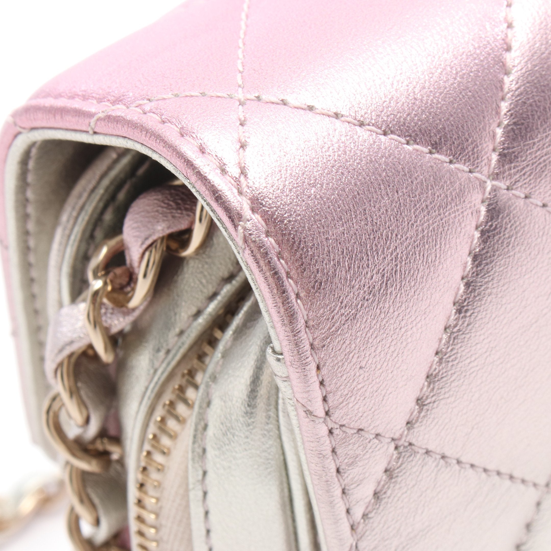 マトラッセ チェーンショルダーバッグ ラムスキン ピンク シャンパン