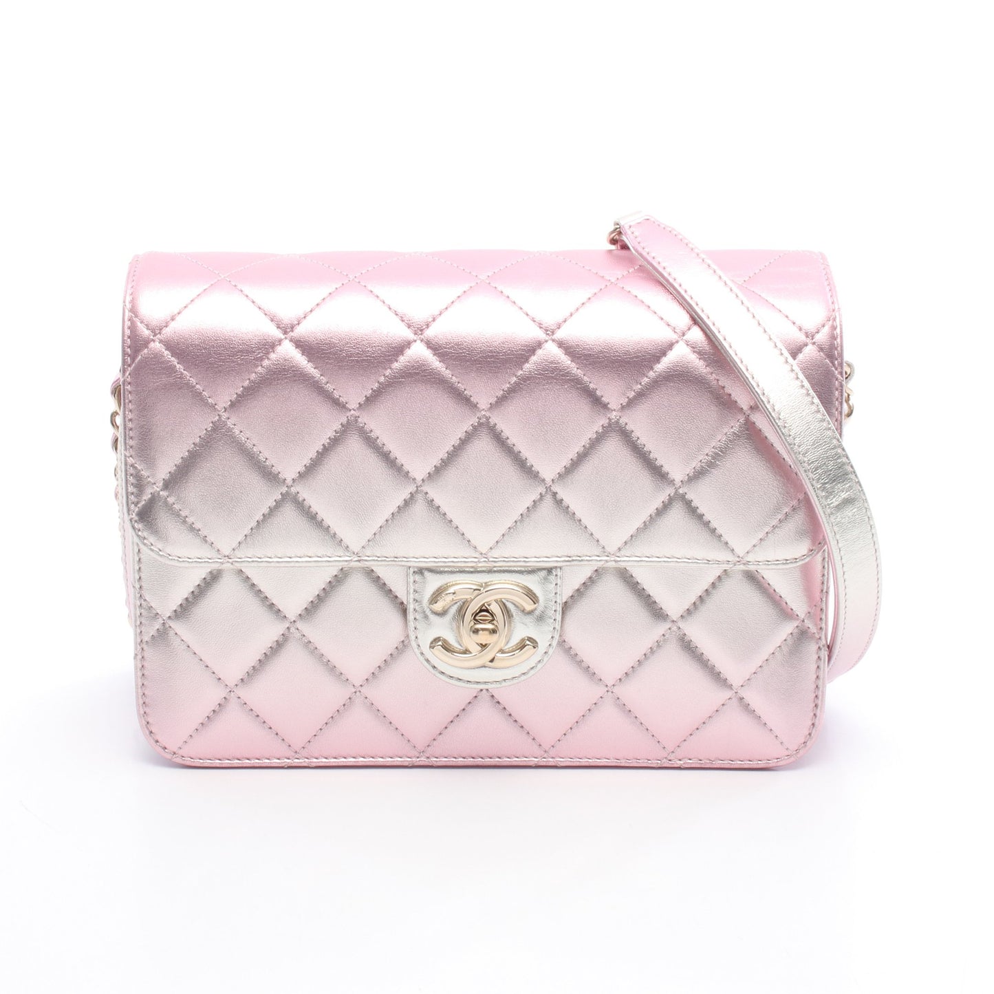マトラッセ チェーンショルダーバッグ ラムスキン ピンク シャンパンゴールド ゴールド金具 メタリック シャネル バッグ CHANEL